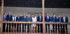 Los Alcaldes de las 13 ciudadetras el acto  institucional celebrado en Ávila